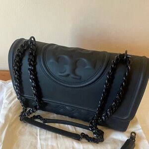 Tory Burch Fleming Convertible Medium Shoulder Bag